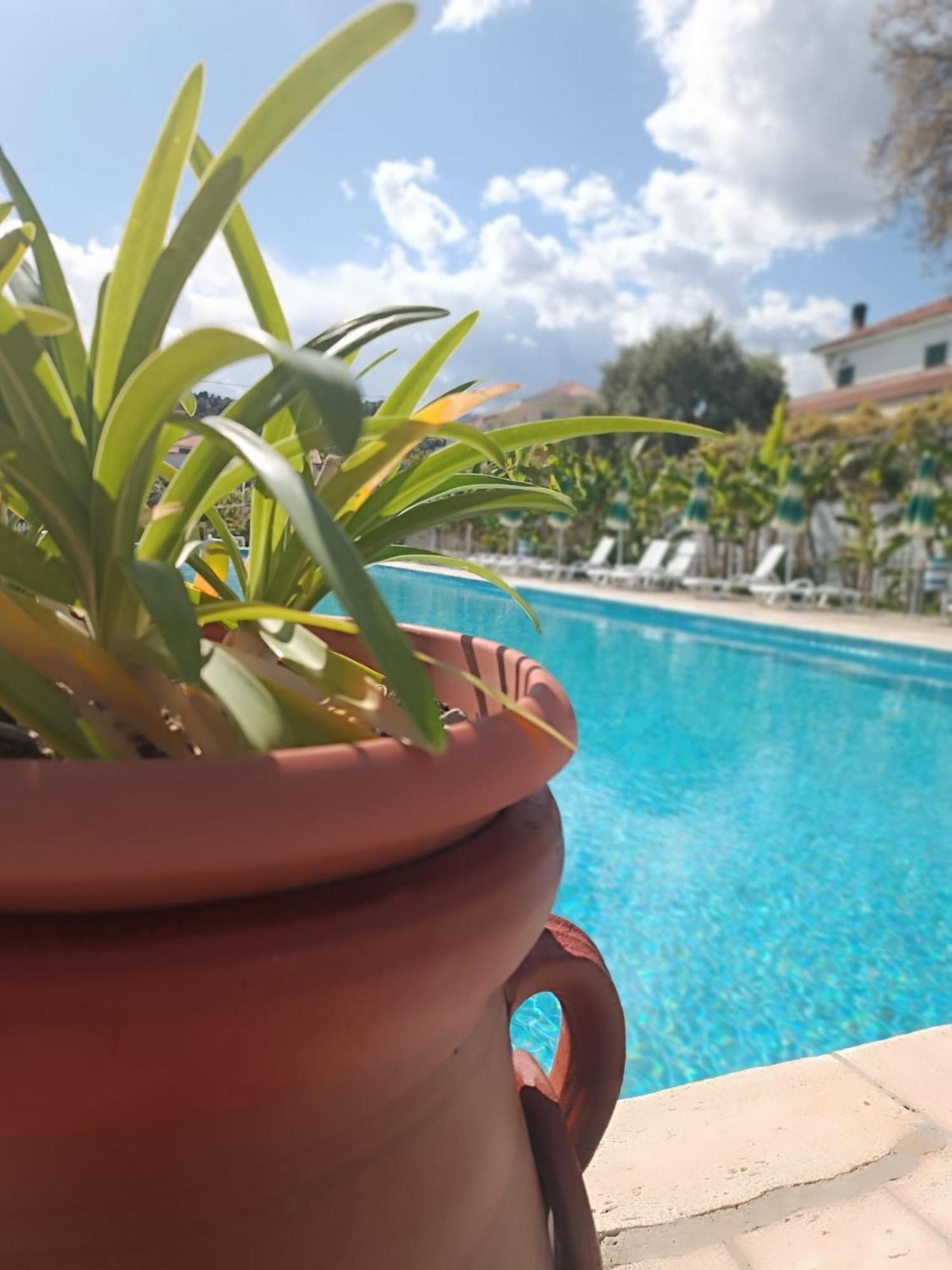 Al Borgo Village Pietra Ligure Exterior photo